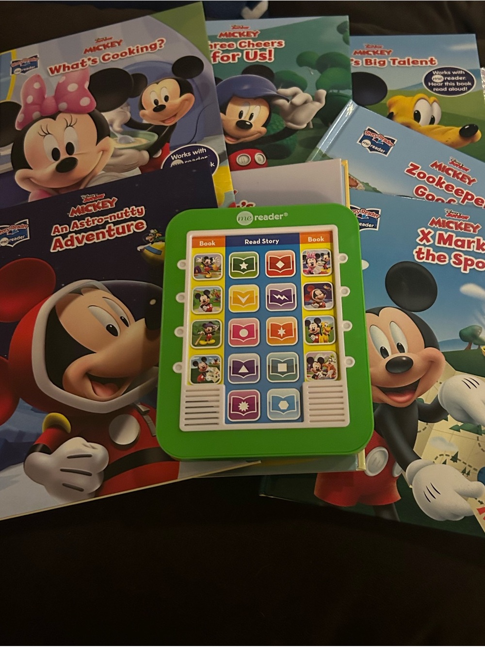 Green My Reader Interactive Kids Learning Toy with 8 Mickey Story Books. NEW❤️